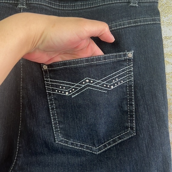 UN Jour Ailleurs Paris Dark Blue Wash Straight Woman’s Jeans Size 40 - Picture 10 of 15